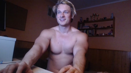 blondmusclemodel  10-01-2022